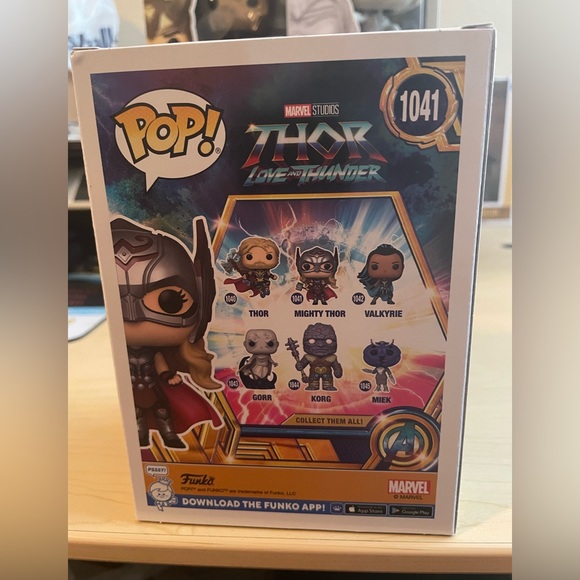 Funko Pop - Marvel Studios - Thor Love and Thunder - Mighty Thor (#1041, New) - Picture 2 of 4